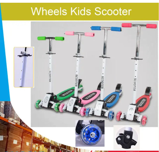 Brand new -free post Scoot Kids Folding 3 Flashing Wheels Kick Push Scooter Kickboard T-Bar